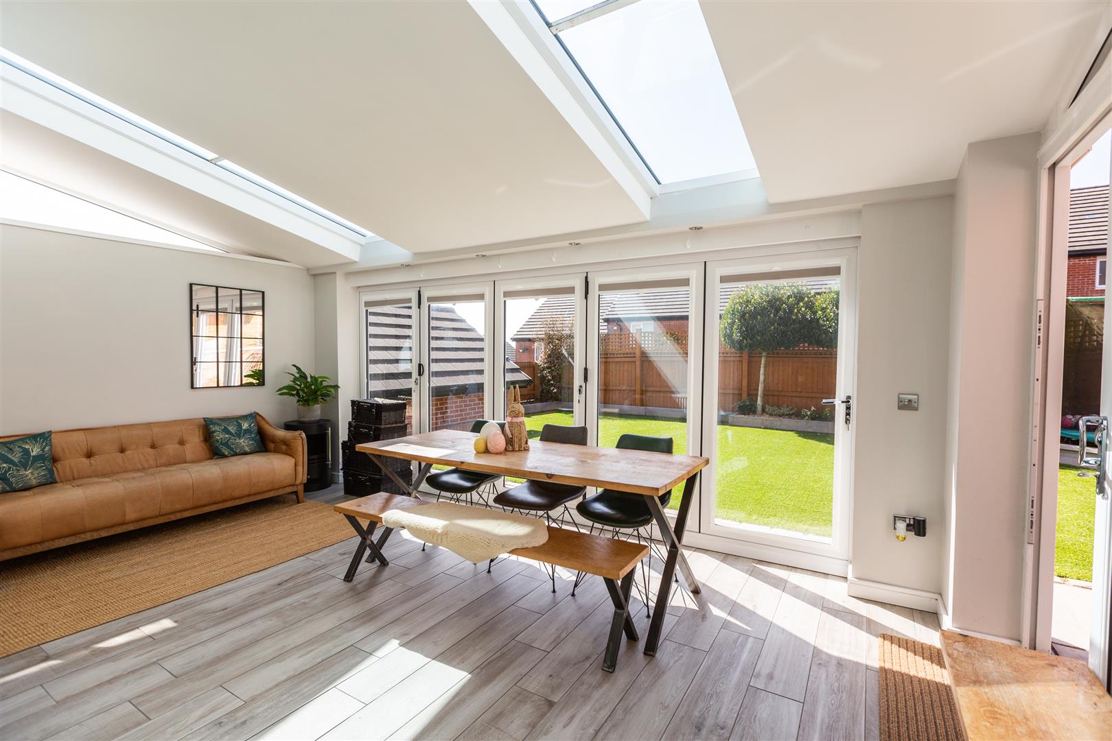 Awel Y Mor, Sketty, Swansea, SA2 9FL